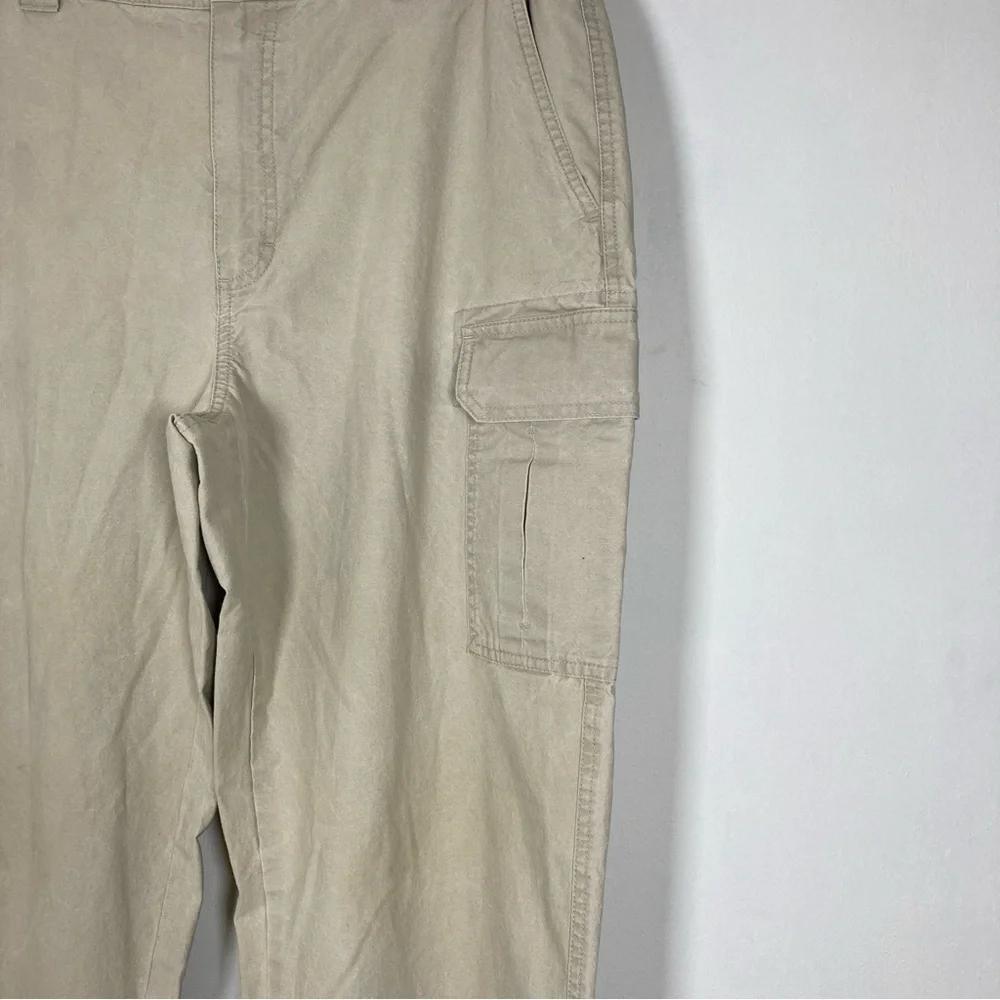 LL Bean Men’s Tropic Weight Khaki Comfort Size 35X30 Cotton Cargo